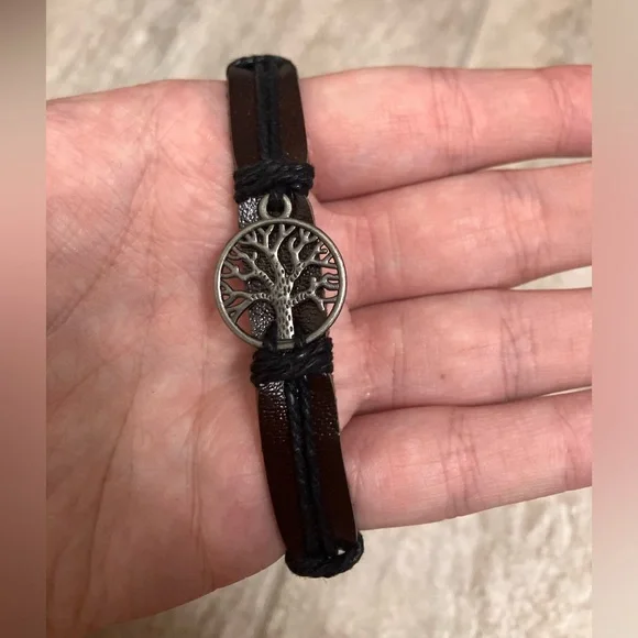Leather tree of life bracelet - Picture 1 of 3